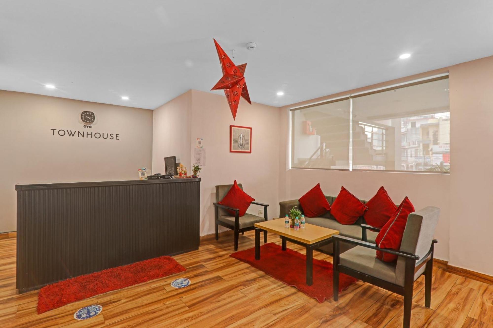 Hotel Townhouse The Shubham Bijnaur Exterior foto