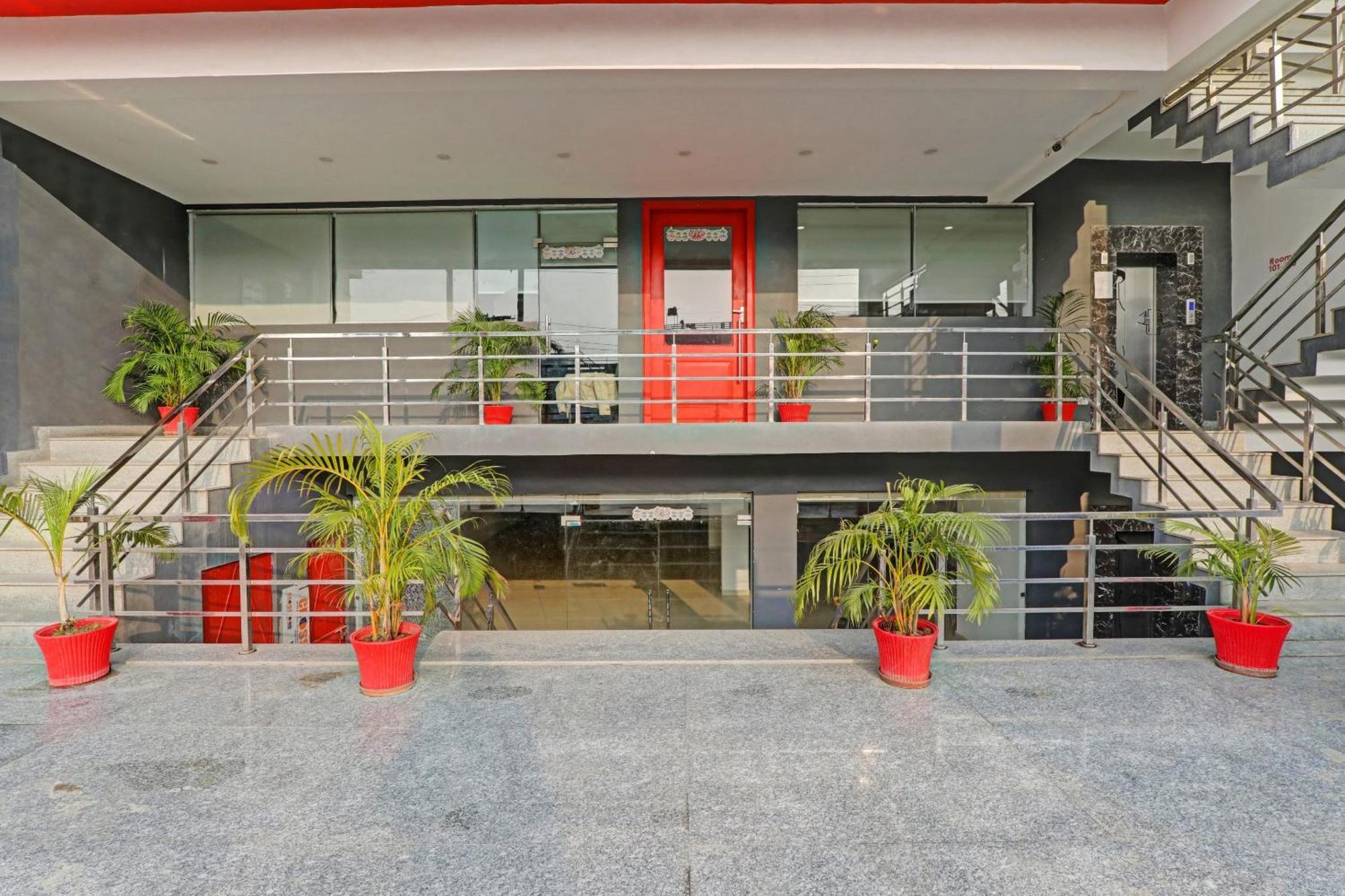 Hotel Townhouse The Shubham Bijnaur Exterior foto