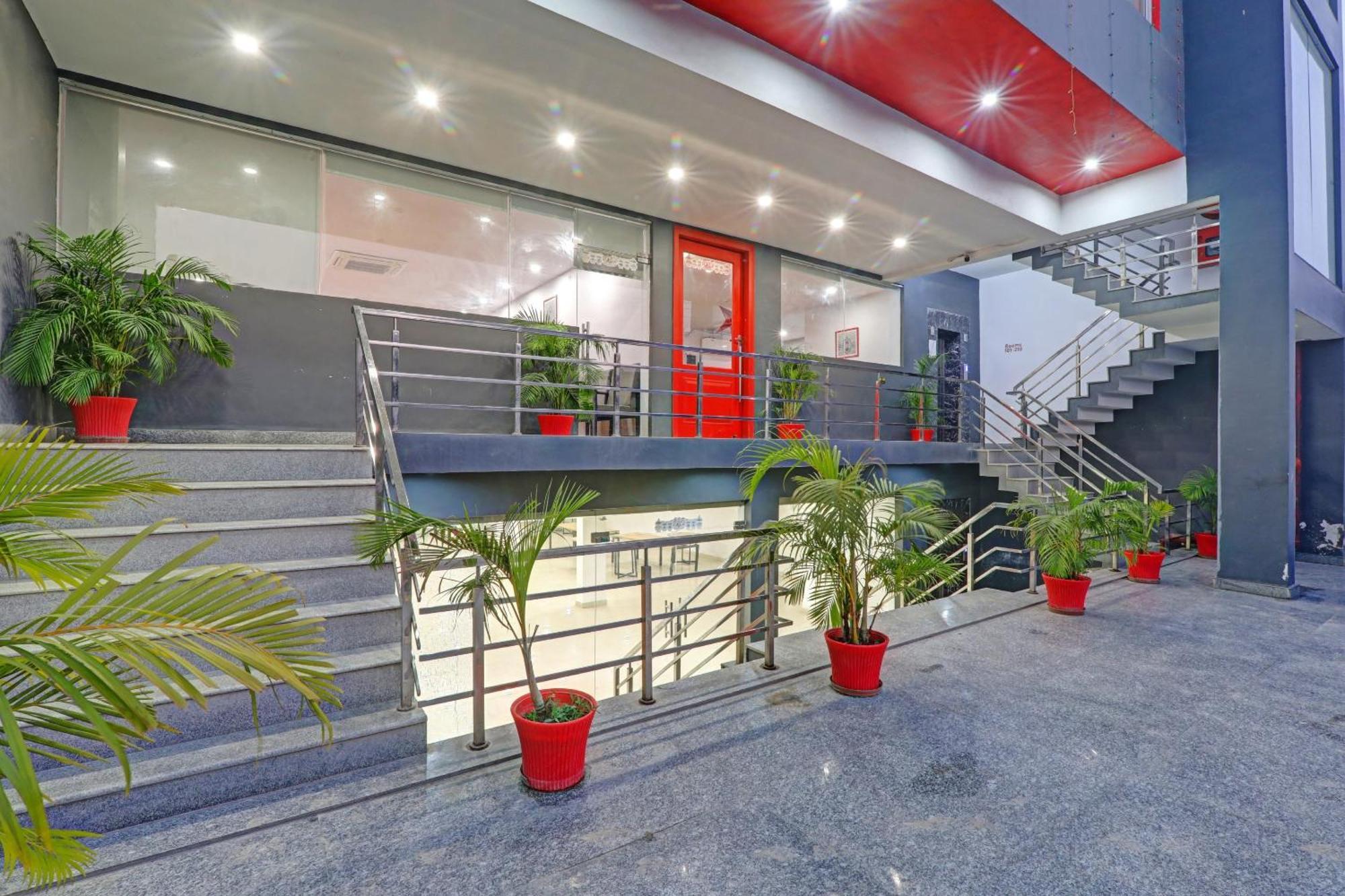 Hotel Townhouse The Shubham Bijnaur Exterior foto